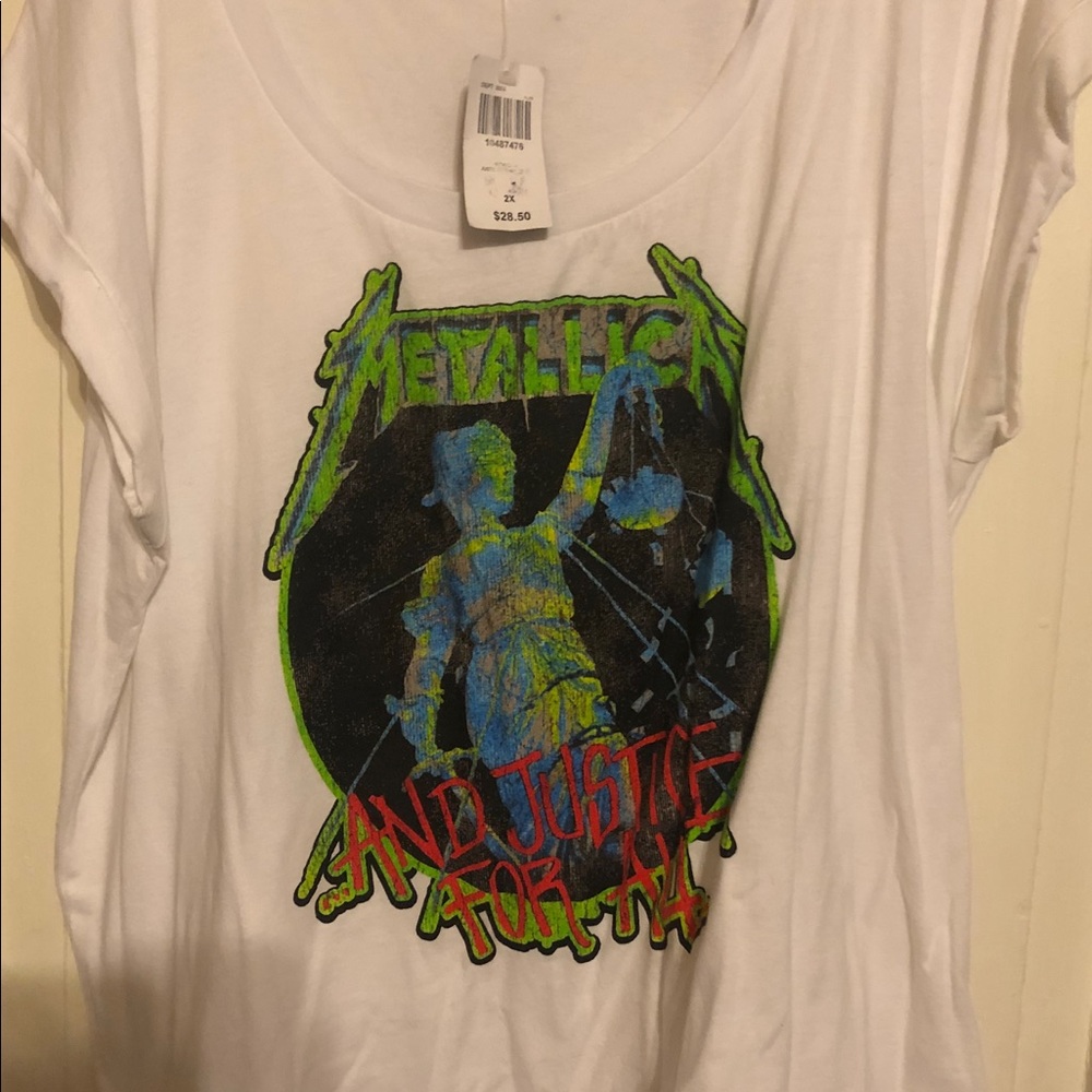 Hot topic Metallica shirt